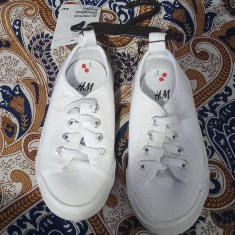 Brand new toddler girl shoes